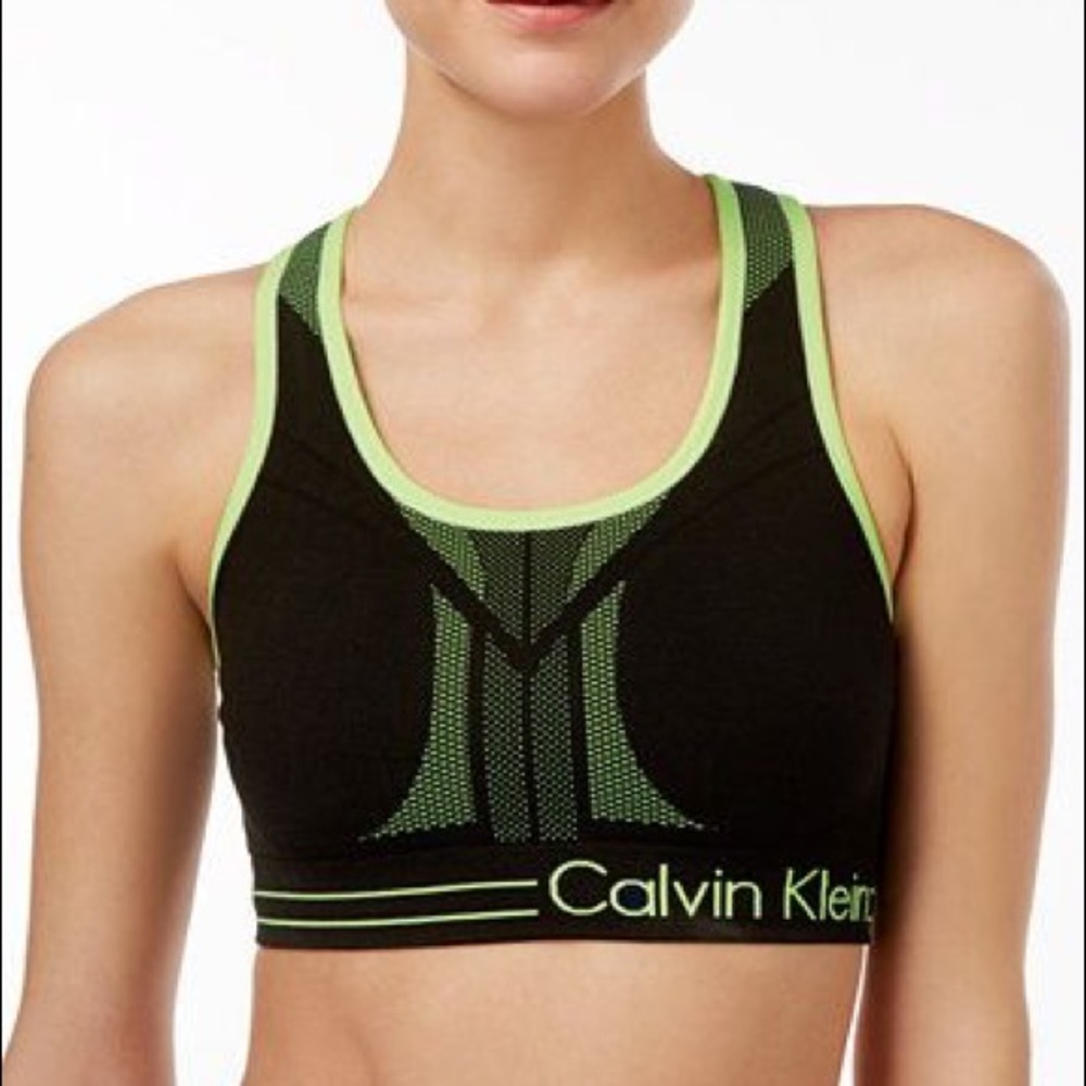 Calvin Klein 2-in-1 Reversible Sports Bra